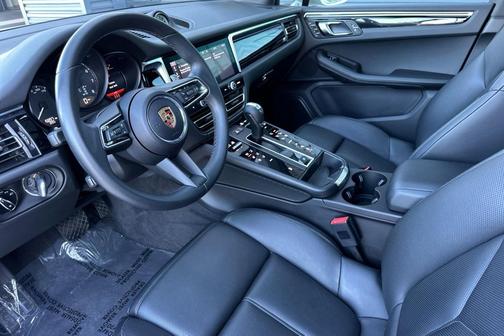 2024 Porsche Macan 