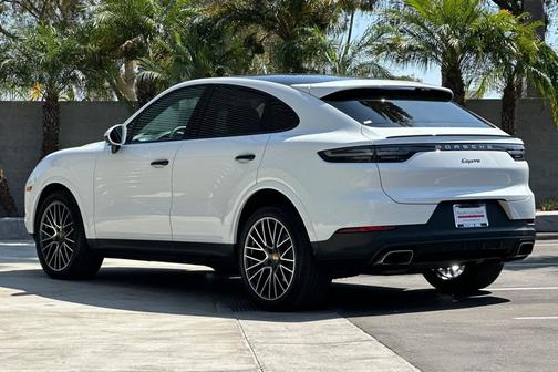 2022 Porsche Cayenne Platinum Edition