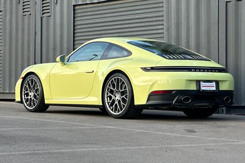 2026 Porsche 911 Carrera