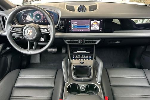 Dolomite Silver Metallic 2024 Porsche Cayenne Cayenne