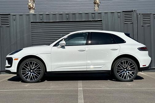 2026 Porsche Macan 