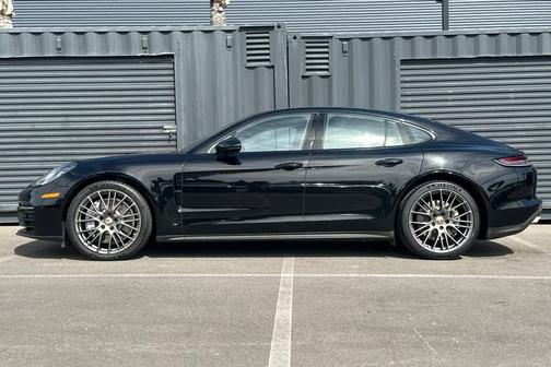 2021 Porsche Panamera 4