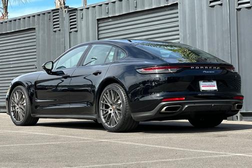 2021 Porsche Panamera 4