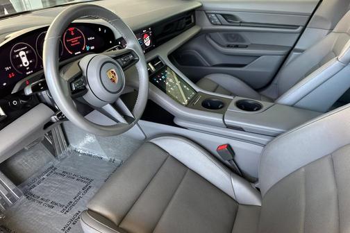 2022 Porsche Taycan Base (A2)
