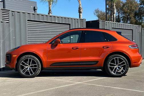 2022 Porsche Macan 