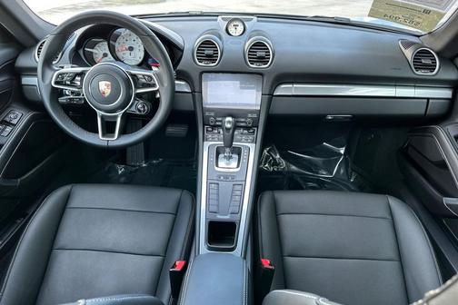 2025 Porsche 718 Cayman Style Edition