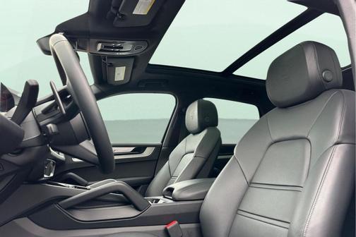 2025 Porsche Cayenne 