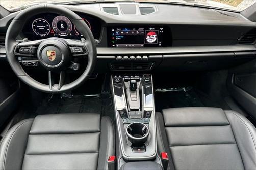 2025 Porsche 911 Carrera