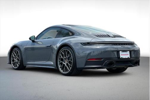 2025 Porsche 911 Carrera
