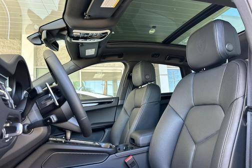 2026 Porsche Macan T