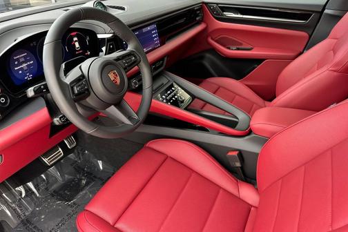 2026 Porsche Macan 4S