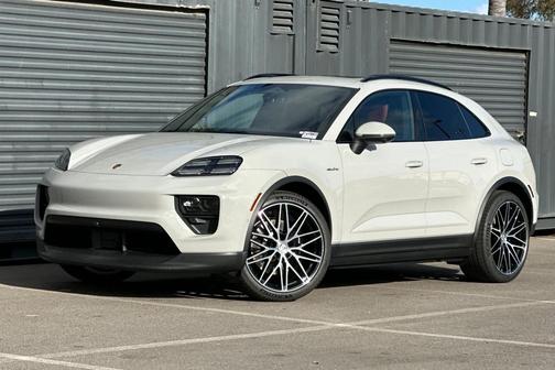2026 Porsche Macan 4S