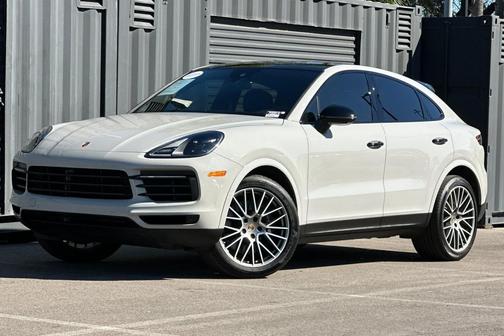 2023 Porsche Cayenne Platinum Edition
