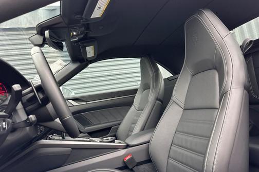 2026 Porsche 911 Carrera