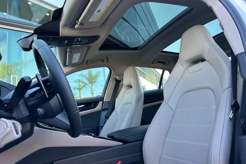 2026 Porsche Panamera 