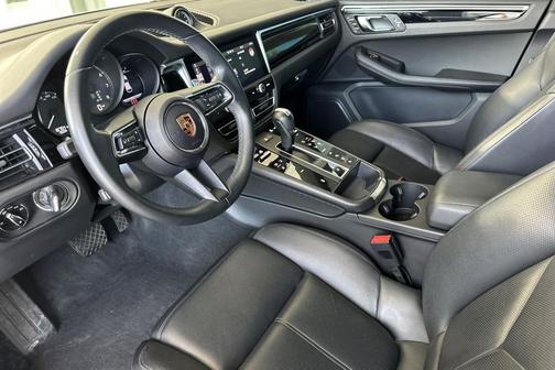White 2024 Porsche Macan Macan