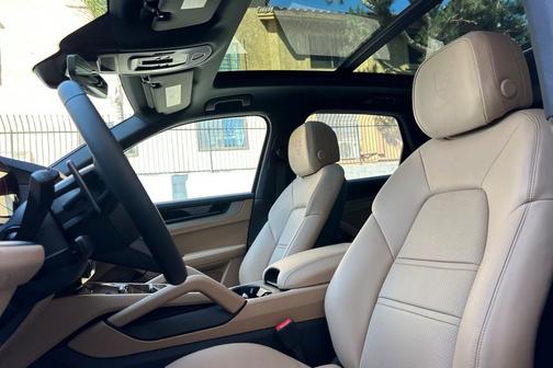 2025 Porsche Cayenne Cayenne