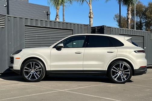 2025 Porsche Cayenne Cayenne