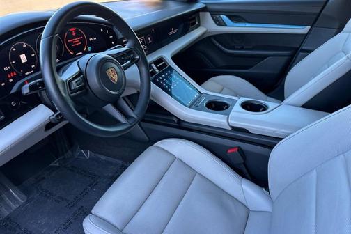 2023 Porsche Taycan 4