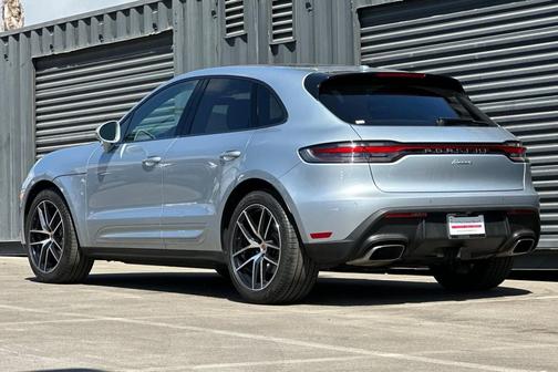 2023 Porsche Macan T