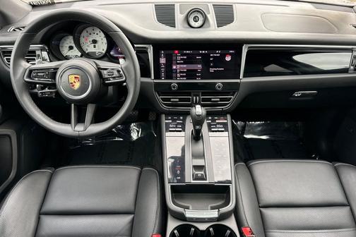 2022 Porsche Macan S