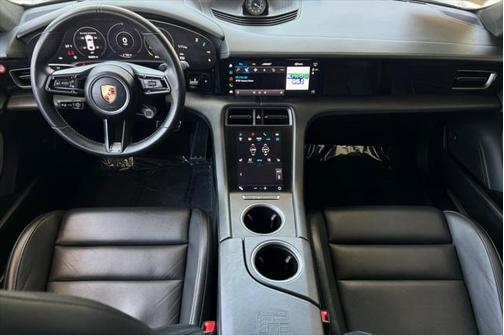 2021 Porsche Taycan Turbo