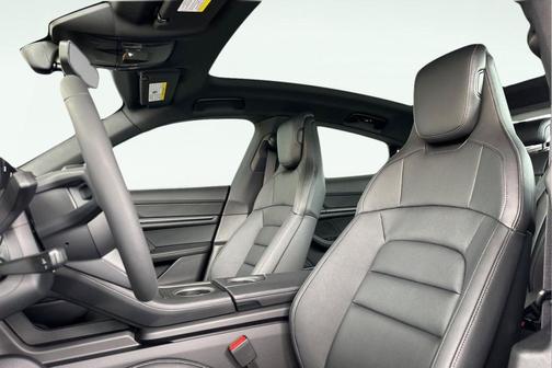 2025 Porsche Taycan 4