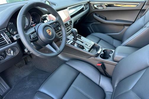 2026 Porsche Macan S