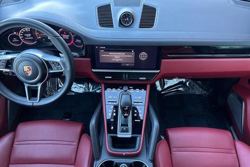 2022 Porsche Cayenne Cayenne