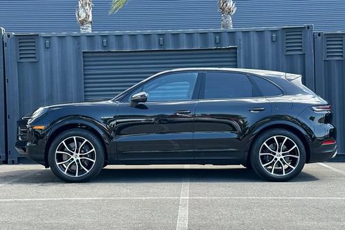 Chromite Black Metallic 2025 Porsche Cayenne Cayenne E-Hybrid