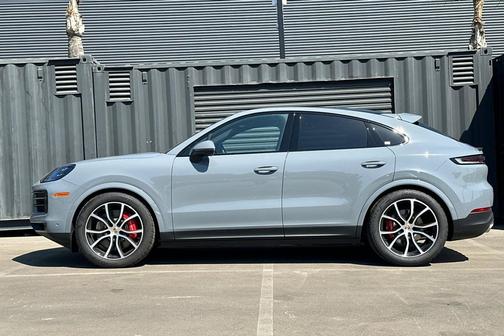 2025 Porsche Cayenne S