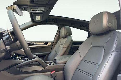 2025 Porsche Cayenne S