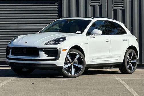 2026 Porsche Macan 
