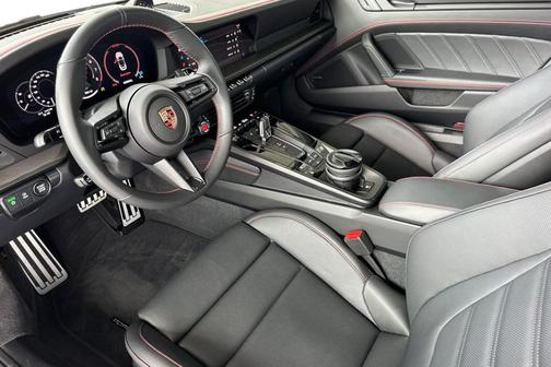 2026 Porsche 911 Carrera GTS