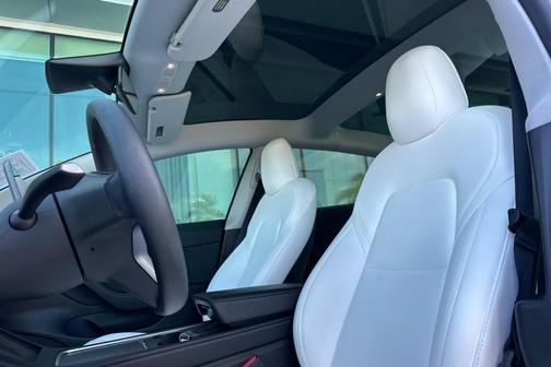 2022 Tesla Model 3 Standard Range