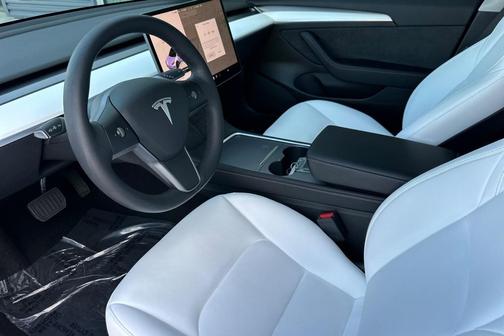 2022 Tesla Model 3 Standard Range