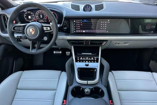 2026 Porsche Cayenne GTS