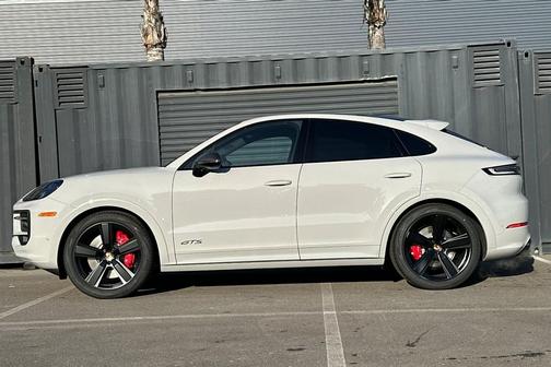 2026 Porsche Cayenne GTS