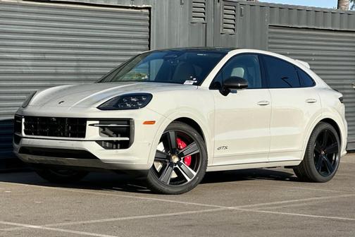 2026 Porsche Cayenne GTS