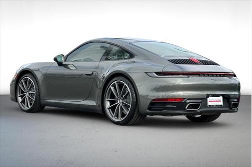 2021 Porsche 911 Carrera
