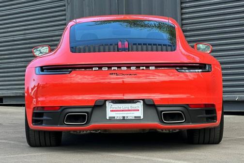 2022 Porsche 911 Carrera