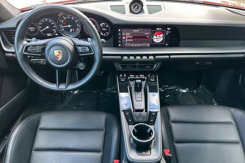 2022 Porsche 911 Carrera
