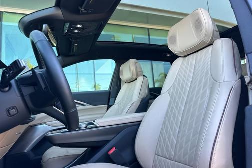 2025 Cadillac LYRIQ Sport