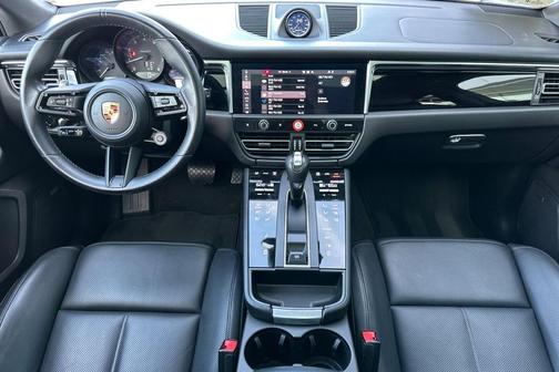 2023 Porsche Macan T
