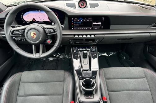 2025 Porsche 911 Carrera 4 GTS