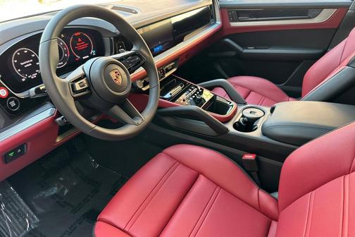 2026 Porsche Cayenne 