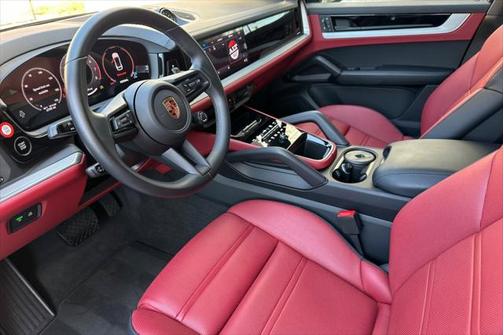2025 Porsche Cayenne Base