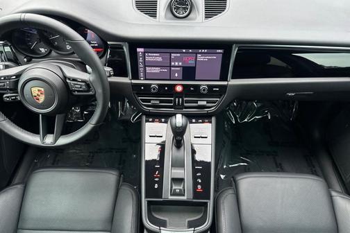 2024 Porsche Macan 