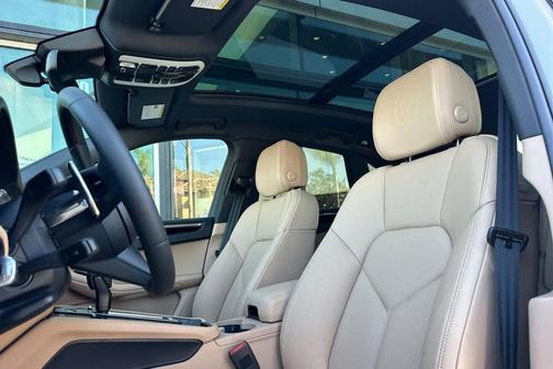 2026 Porsche Macan S