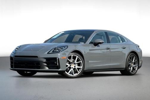 2025 Porsche Panamera 4